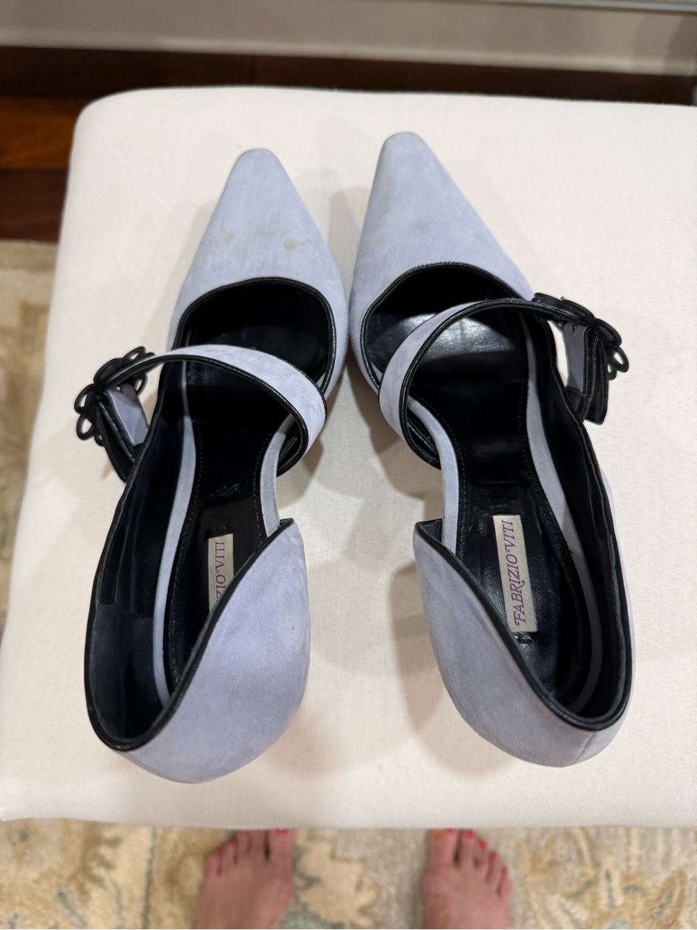Women's Pointed Toe Suede D'Orsay Pumps in Light Gray